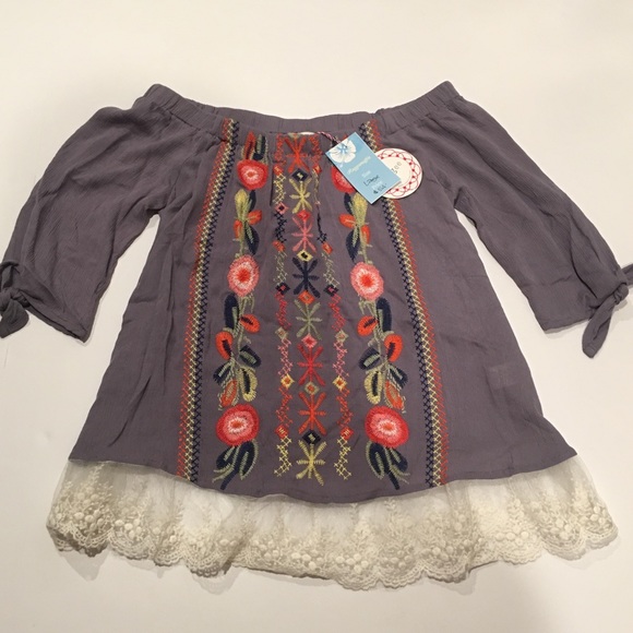 Off Shoulder Embroidered Boho Top - Picture 5 of 8